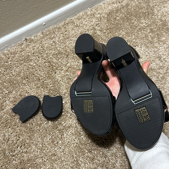 The Pashionista | Pashion convert able Footwear - Picture 6 of 6